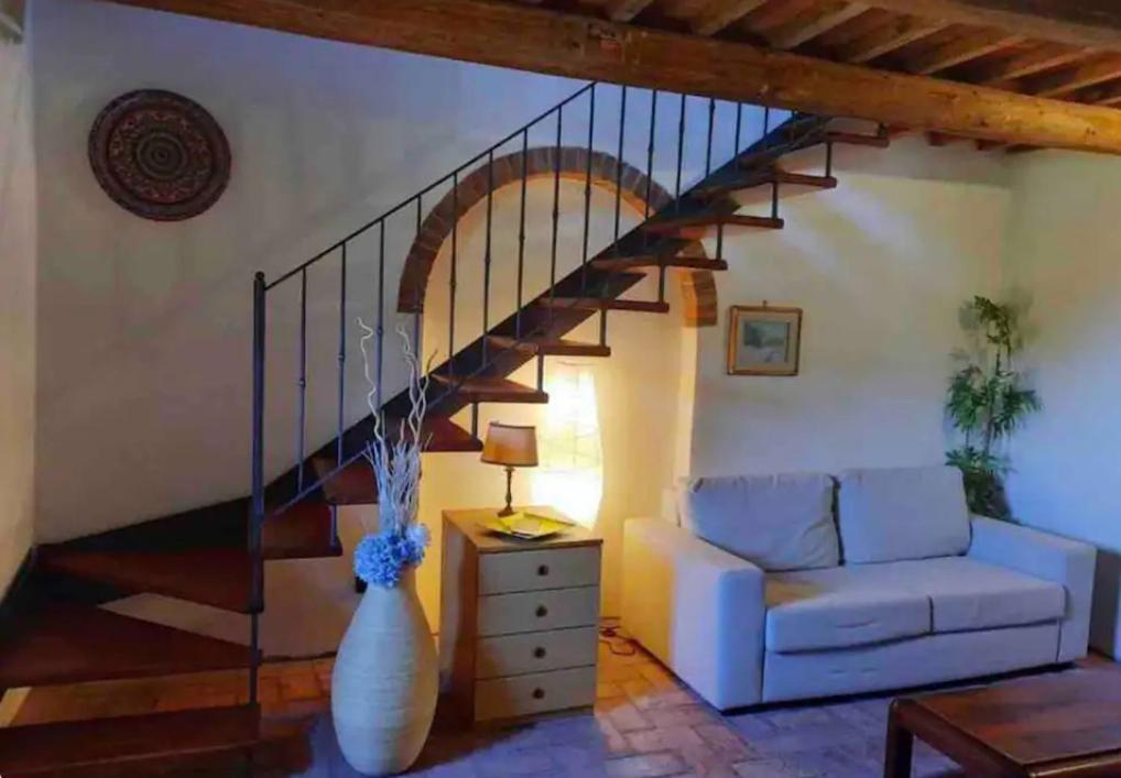 Antico Casale Il Fiorentino Montenero  Exterior foto