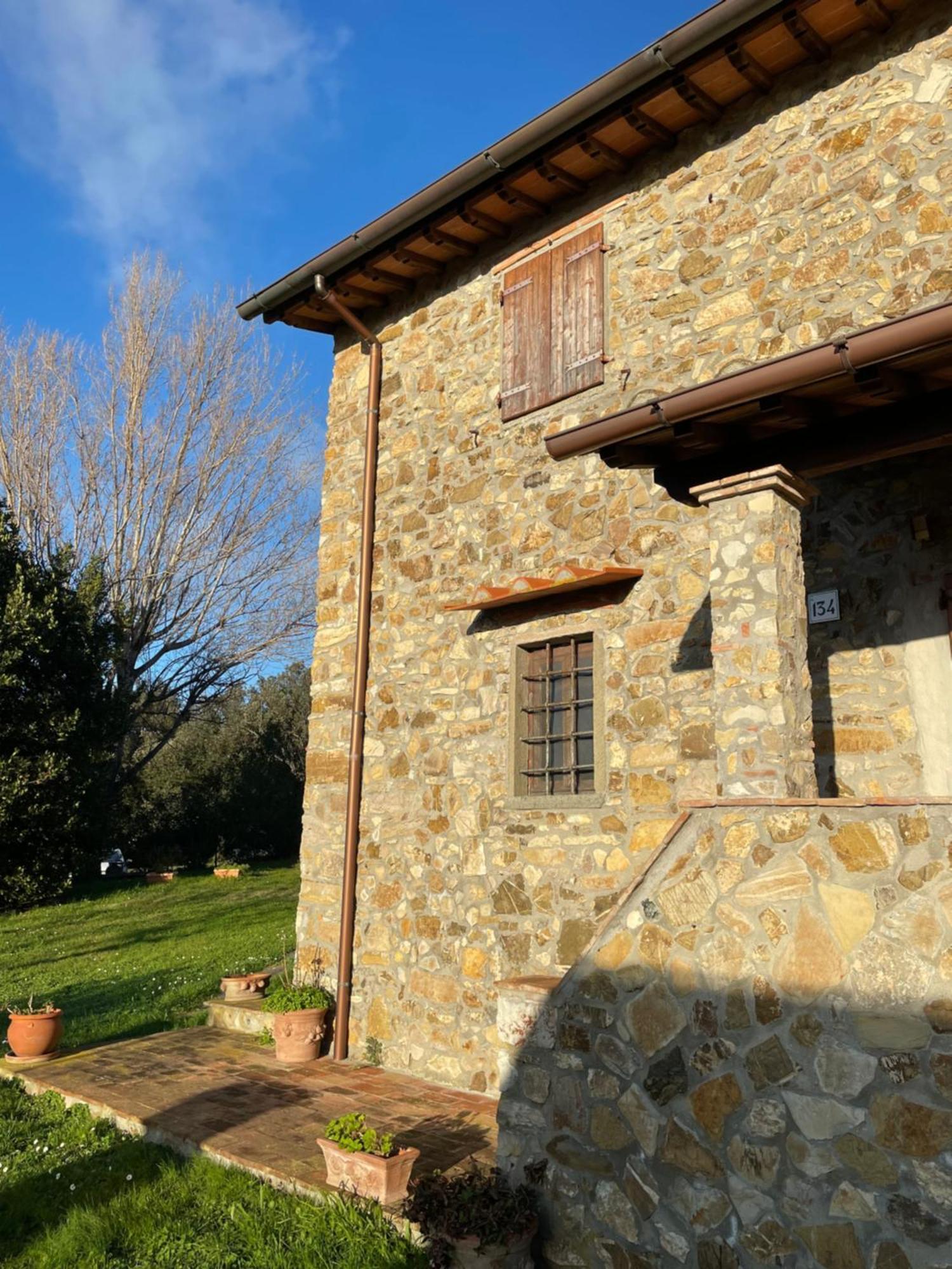 Antico Casale Il Fiorentino Montenero  Exterior foto